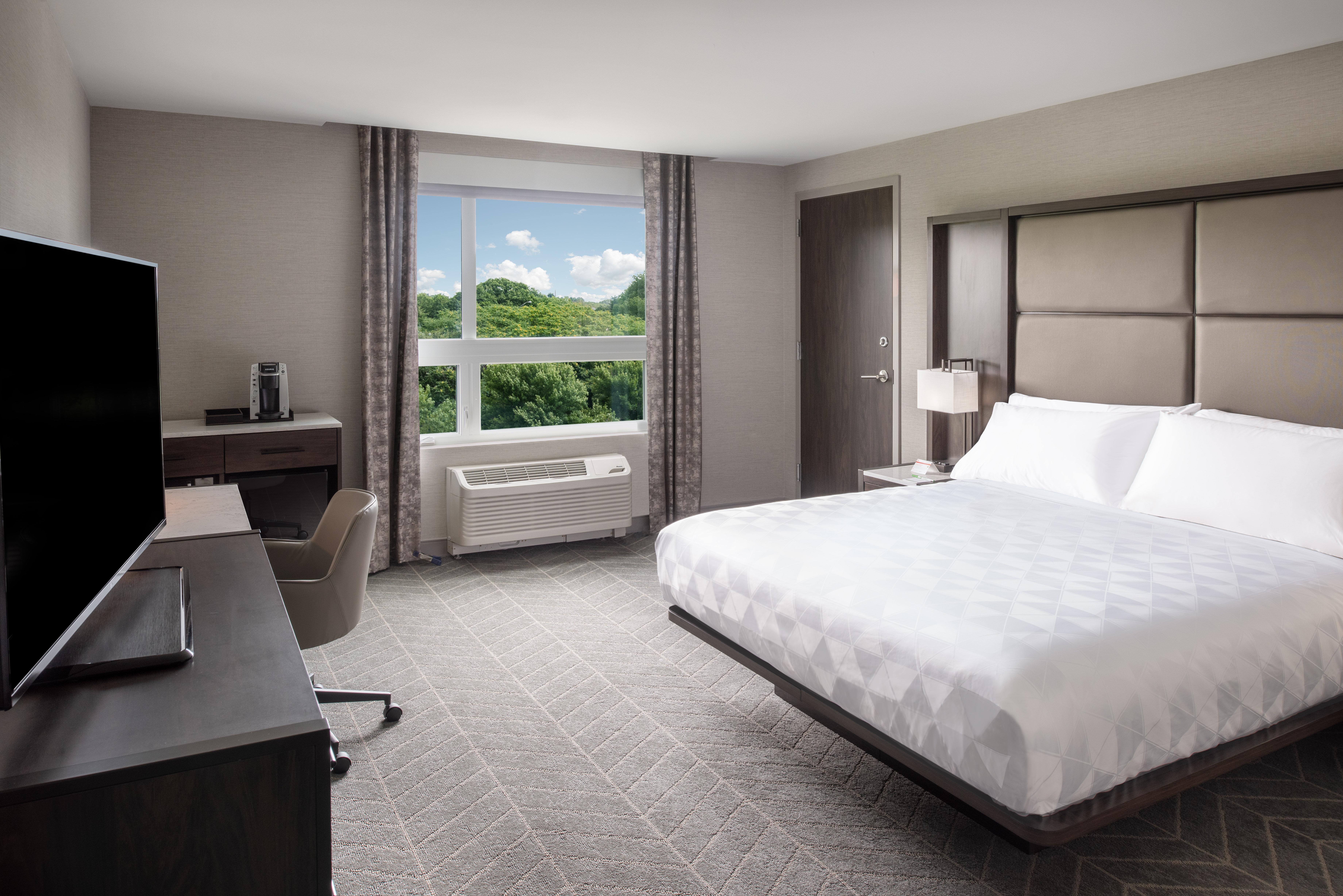 Holiday Inn Boston Logan Airport - Chelsea By Ihg Exterior foto